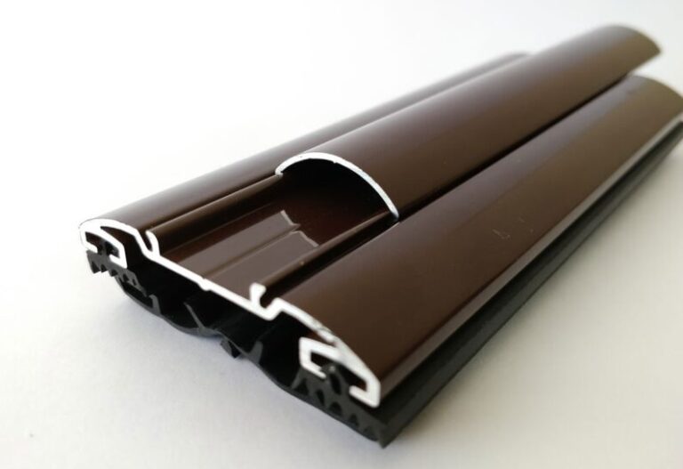 Sunwood Aluprofil Braun 50 mm mit EPDM-Dichtung